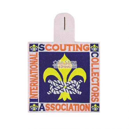emblema personalizado de los boy scouts con presilla