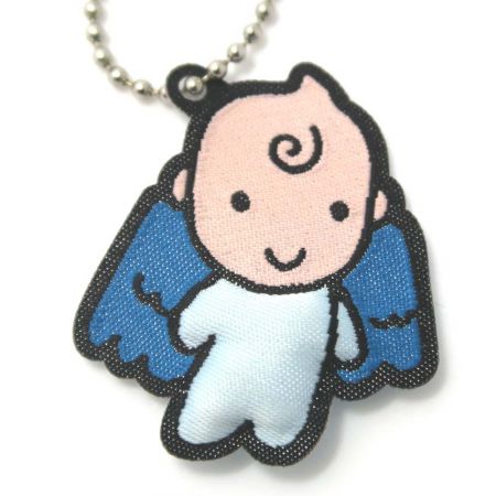 Collar de bebé ángel acolchado con etiqueta tejida