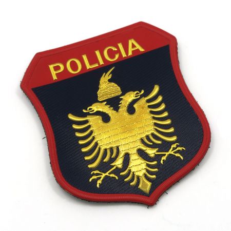 Toppa della polizia in TPU con logo embossato 3D - Toppa della polizia in TPU 3D con dettagli in rilievo e sfondo testurizzato