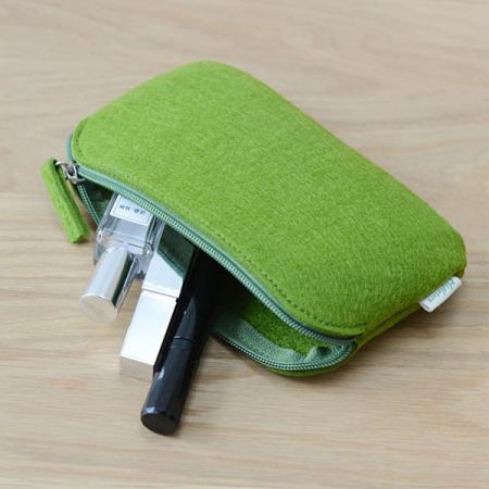 túi đựng mỹ phẩm từ vải nhung