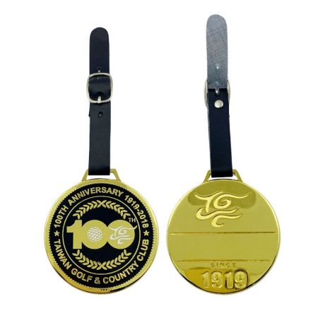 Etiquetas de equipaje de metal de doble cara para golf - etiqueta de nombre de bolsa de golf de metal personalizada con colores de esmalte duro