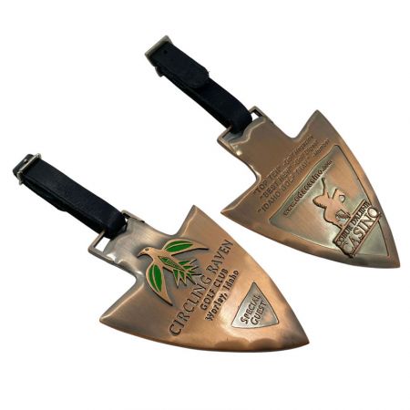 подарок в виде индивидуальной бирки для членов гольф-клуба