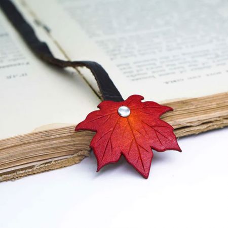 맞춤형 단풍 가죽 북마크 스트랩