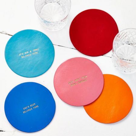 đế ly da in logo bằng lá vàng tùy chỉnh