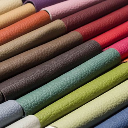 Échantillons de couleurs et de textures de cuir, et techniques de branding - Échantillons de couleurs de cuir