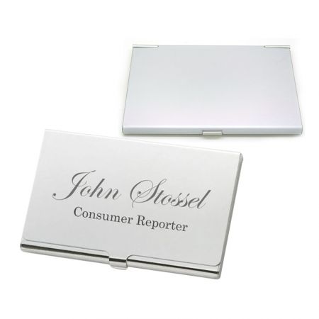 ถือบัตรธุรกิจขายส่งพร้อมที่เก็บชื่อโลโก้ที่สลักด้วยเลเซอร์