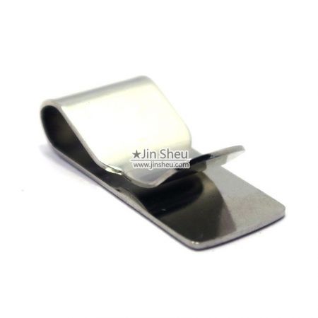 portafoglio con fermasoldi a forma aperta