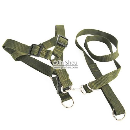 dog chest harness with leads