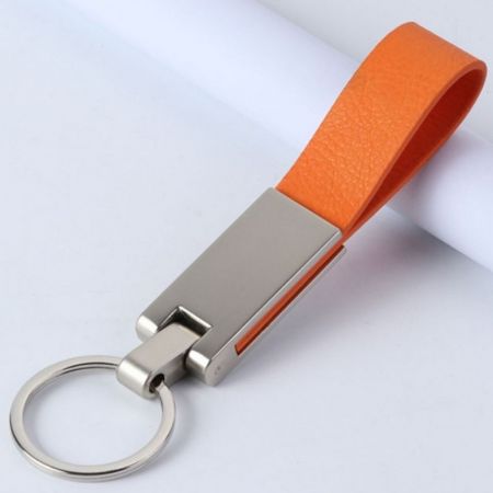 promotional mens leather keychain