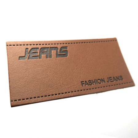 egyedi barna bőr címkék farmerhez