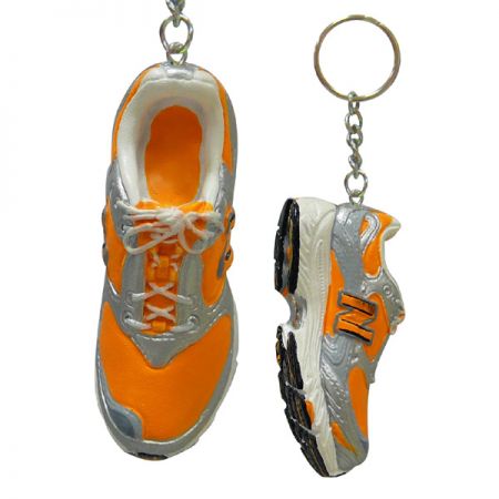 Porte-clés en forme de chaussure de course 3D
