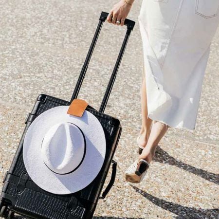 custom logo magnetic leather luggage hat clip