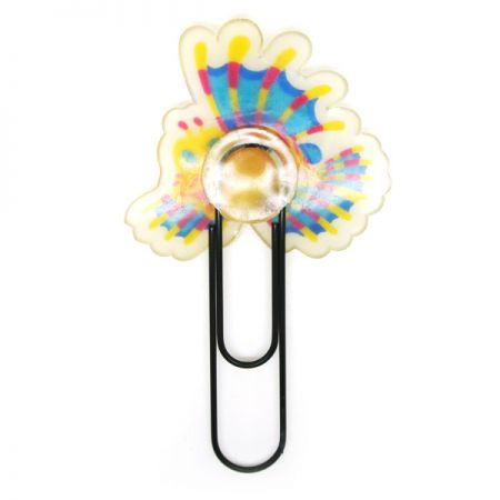 jättiläismäiset muoviset paperiliittimet