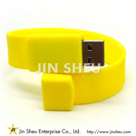 Bracelet claque avec clé USB
