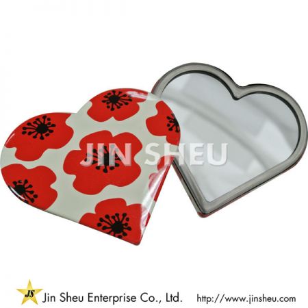 Heart Shape Button Badge With Mirror - Heart Shape Button Badge With Mirror