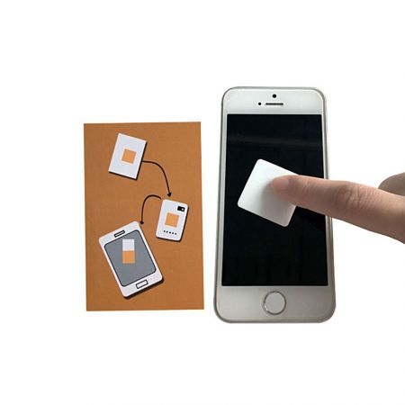 miếng lau màn hình dính microfiber