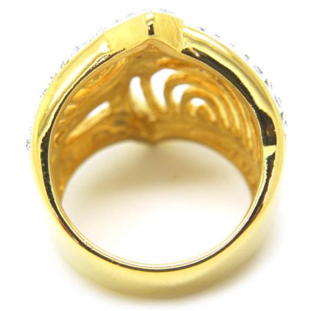 Custom ring