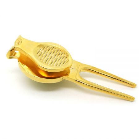 เครื่องซ่อมรอยหลุมกอล์ฟส่งมวลชน