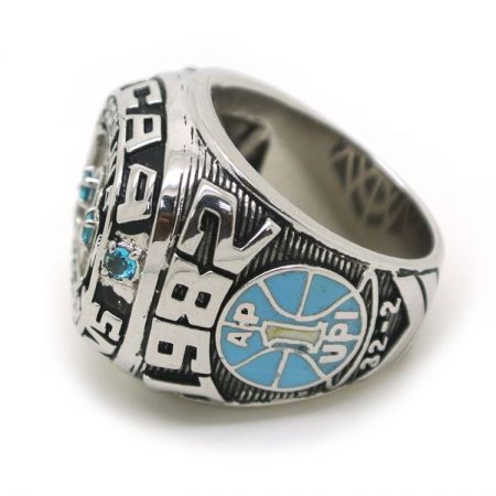The national championship ring is the perfect way to commemorate your team's victory.