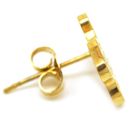 ruostumattomasta teräksestä valmistetut korvakorut