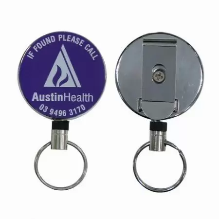 sznur z zaczepem i zwijanym uchwytem