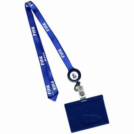dây đeo thẻ FIFA được chuyển nhiệt