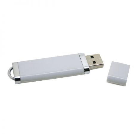 USB-tikku painetulla logolla