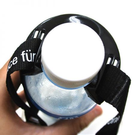 anse pour bouteille d'eau