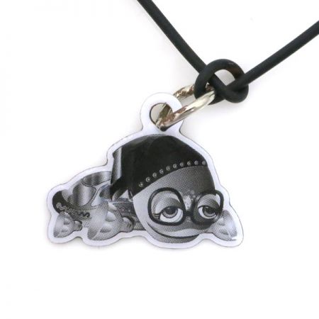 cordão de couro encerado com pingentes personalizados