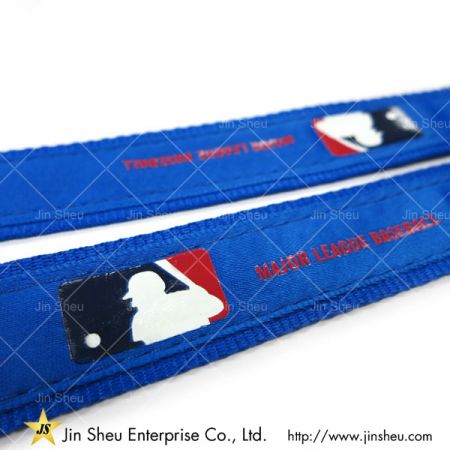 라인스톤을 위한 사틴 오버레이가 있는 더블 레이어 랜야드