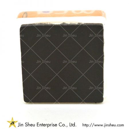 แม่เหล็กหินกระจก