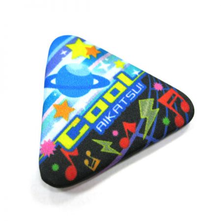 настраиваемая печатная треугольная оловянная кнопка