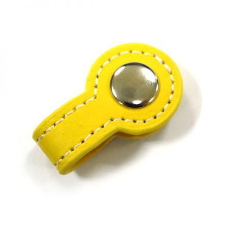 avvolgicavi in similpelle