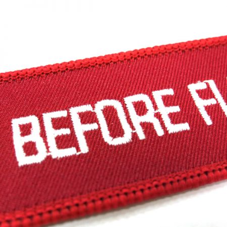 llavero mini quitar antes del vuelo