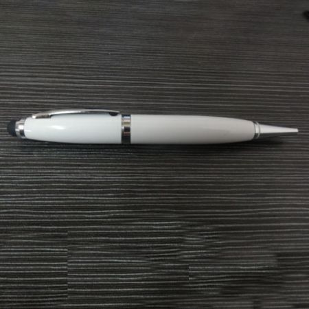 pen drive em forma de caneta
