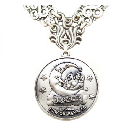 Stort navnehalskjede