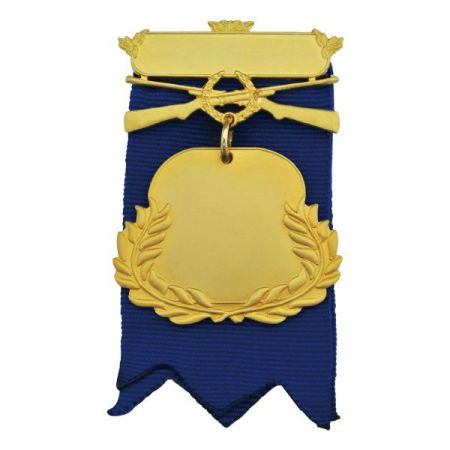 Medale przyznawane z krótką wstążką