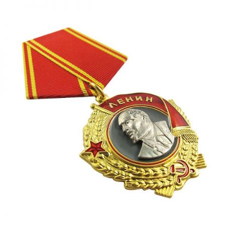 陸軍がメダルを授与