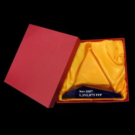 trofeo di premio in cristallo