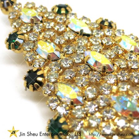 joulukranssin rintaneula