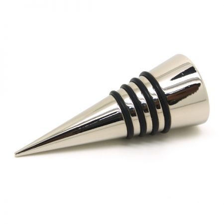 คอมโบไนชันของขวดหยอดไวน์