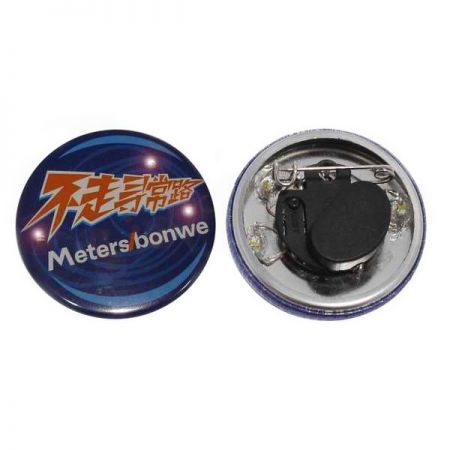 Kundenspezifischer blinkender Button-Badge - Kundenspezifischer blinkender Button-Badge