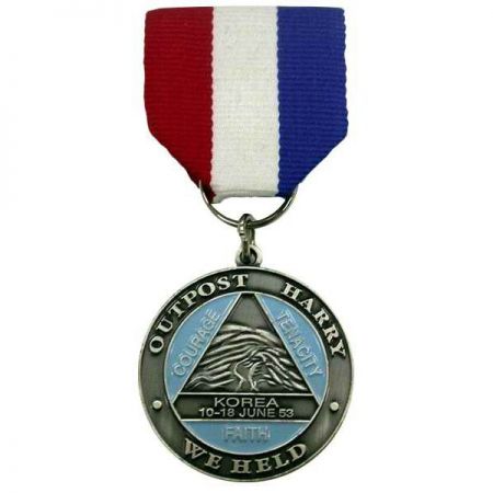 Médaille de poitrine personnalisée avec ruban court