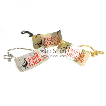 علامات زجاجة الخمور من سبيكة الزنك