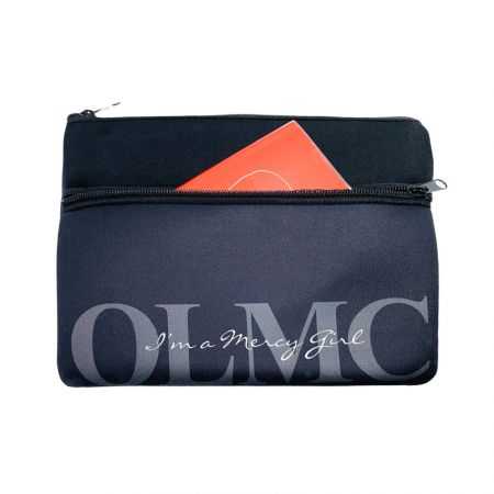 front pocket of neoprene sleeve cover is suitable for small notes