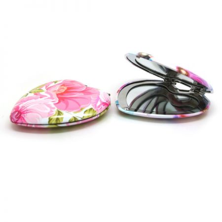 مرايا جيب على شكل قلب بنمط الزهور