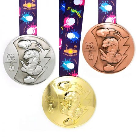 Tee äänellinen palkintomitali