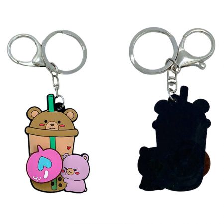 Vorder- und Rückseite des Boba-Tee-Bär PVC-Schlüsselanhängers