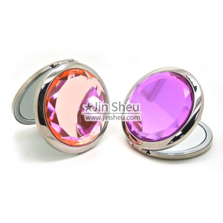 compact mirror with glass stone