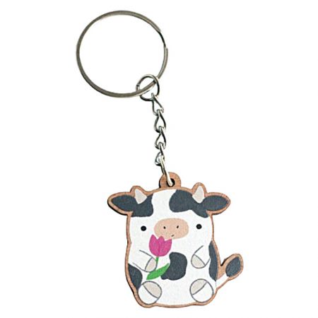 ウシのようにUVプリントされた木製キーチェーン